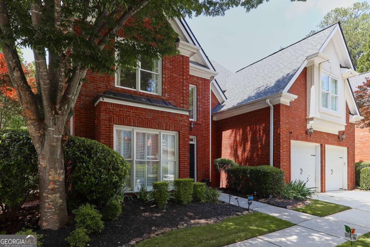 1174 Brookhaven North Circle Atlanta - 3