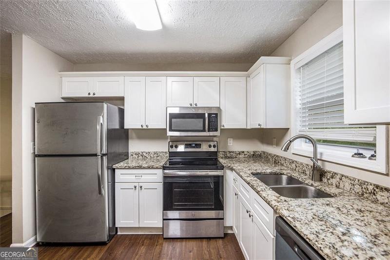 4239 MIDWAY Douglasville - 3