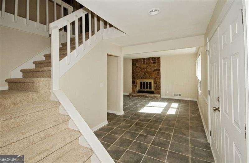4927 Woodhurst Way Stone Mountain - 2