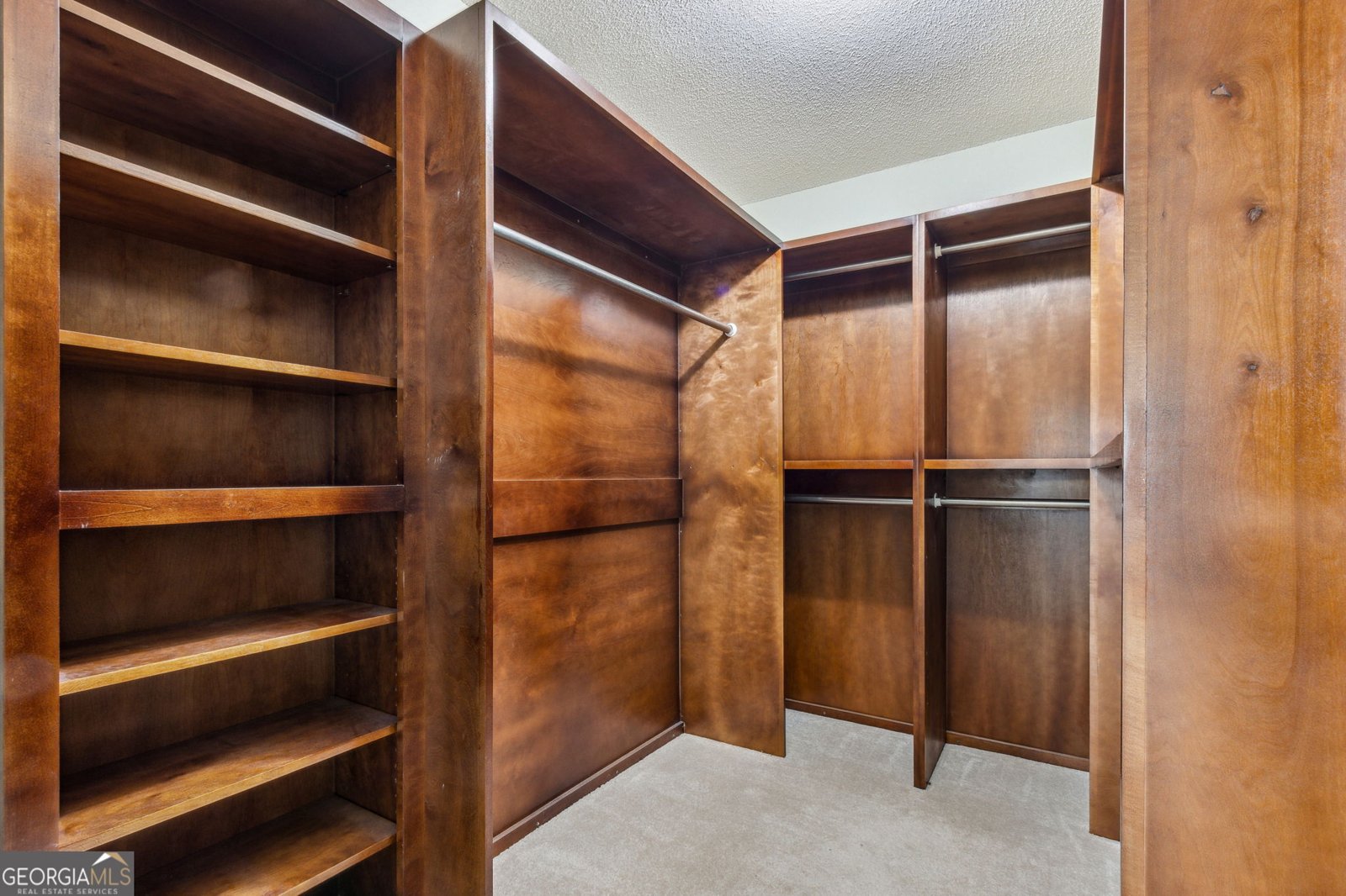 87 Deals Circle Woodbine - 26