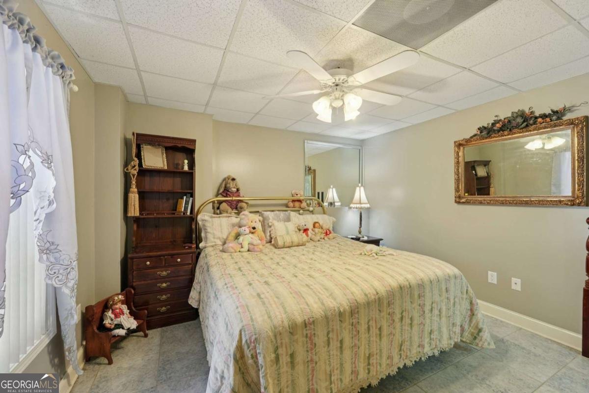 5492 Twin Oak Drive Douglasville - 48