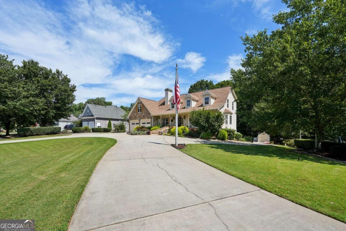 5492 Twin Oak Drive Douglasville - 5