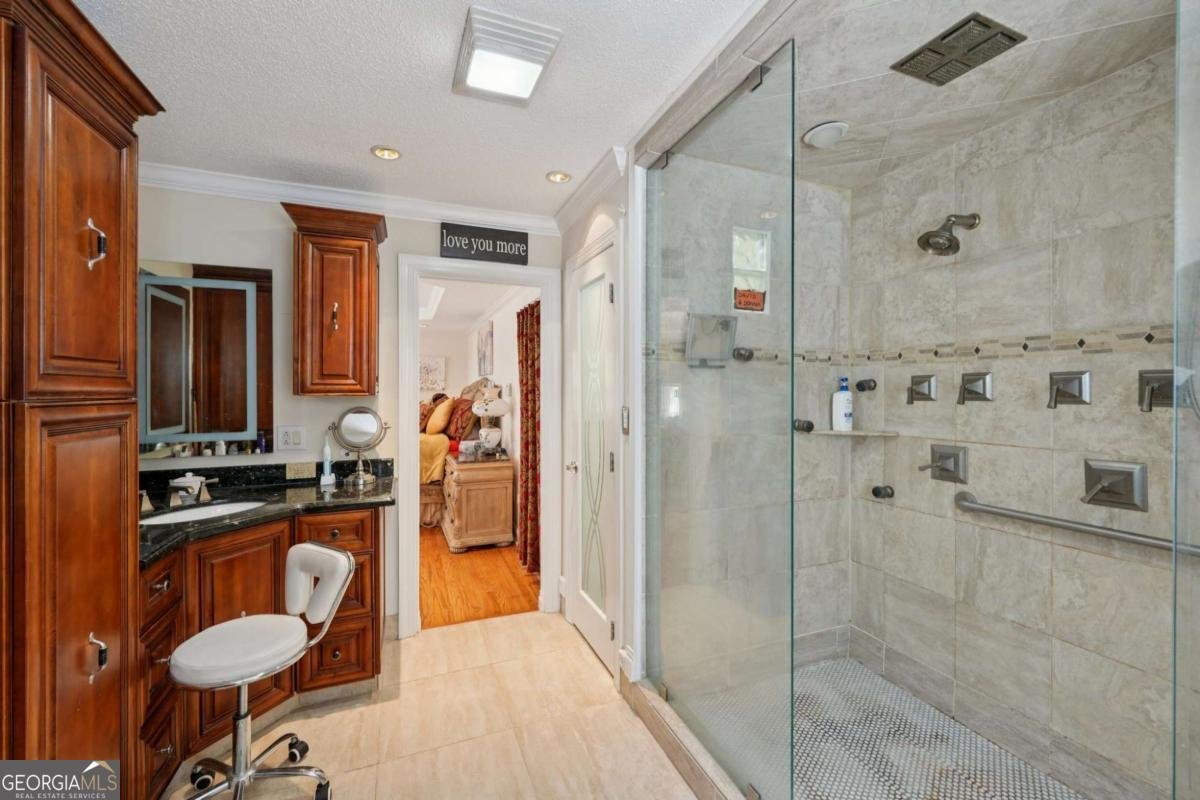 5492 Twin Oak Drive Douglasville - 54