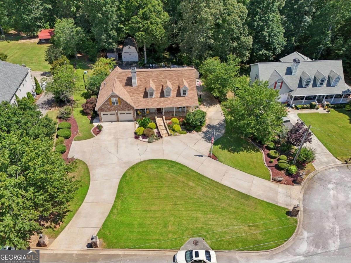 5492 Twin Oak Drive Douglasville - 75