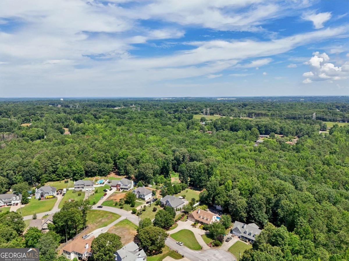 5492 Twin Oak Drive Douglasville - 79