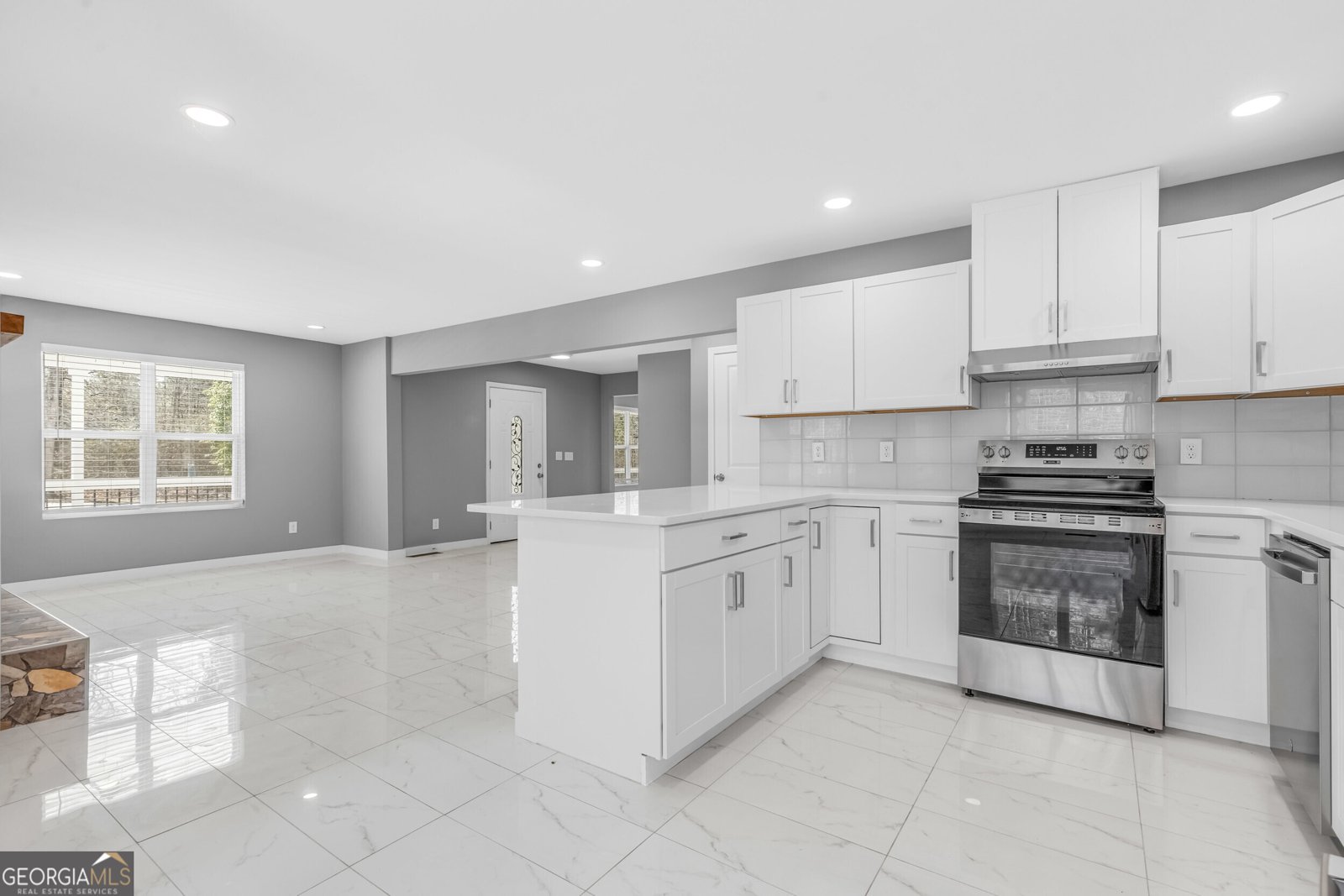 76 Oak Street Luthersville - 1