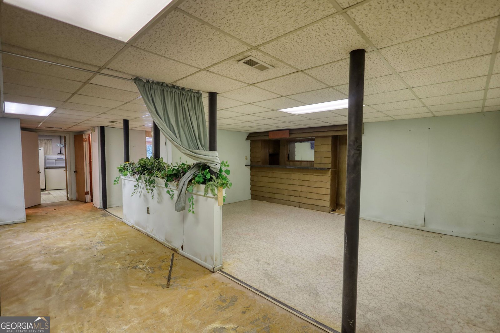 4445 Hillpine Road Forest Park - 25
