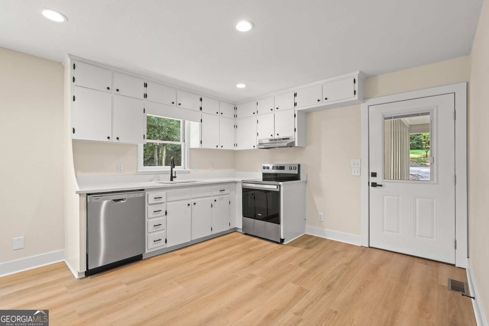 221 Yonah Drive Clarkesville - 7