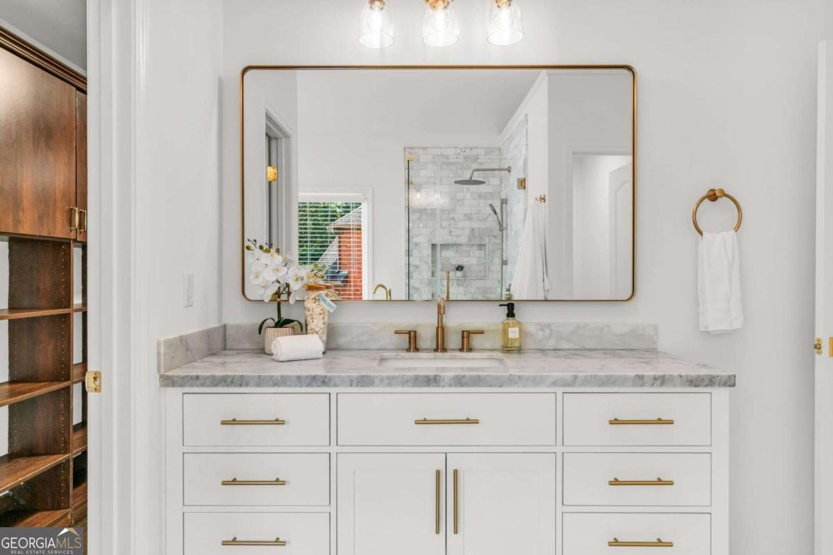 5750 Lake Heights Circle Johns Creek - 48
