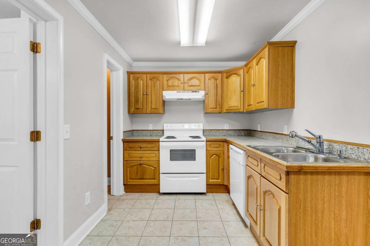 5750 Lake Heights Circle Johns Creek - 62