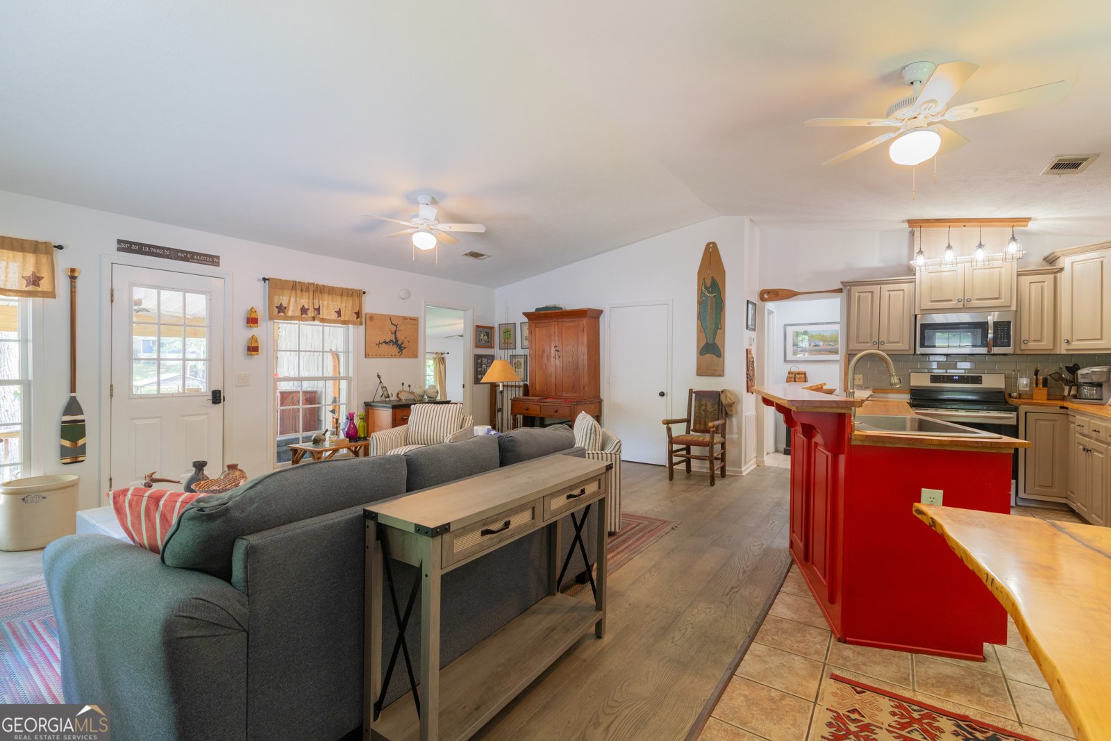 145 Robin Drive Hamilton - 2