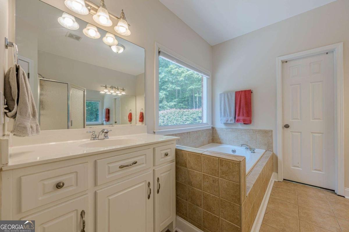 1498 Pinyan Lane Canton - 43