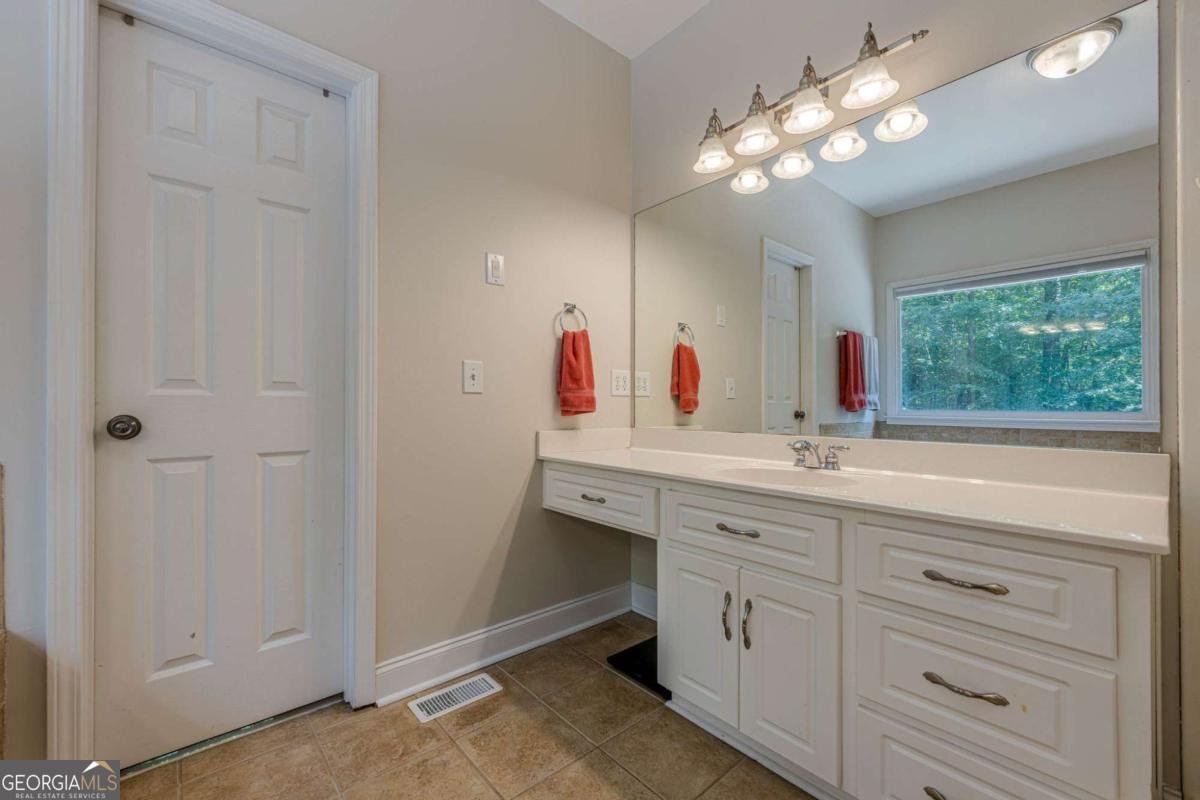 1498 Pinyan Lane Canton - 44