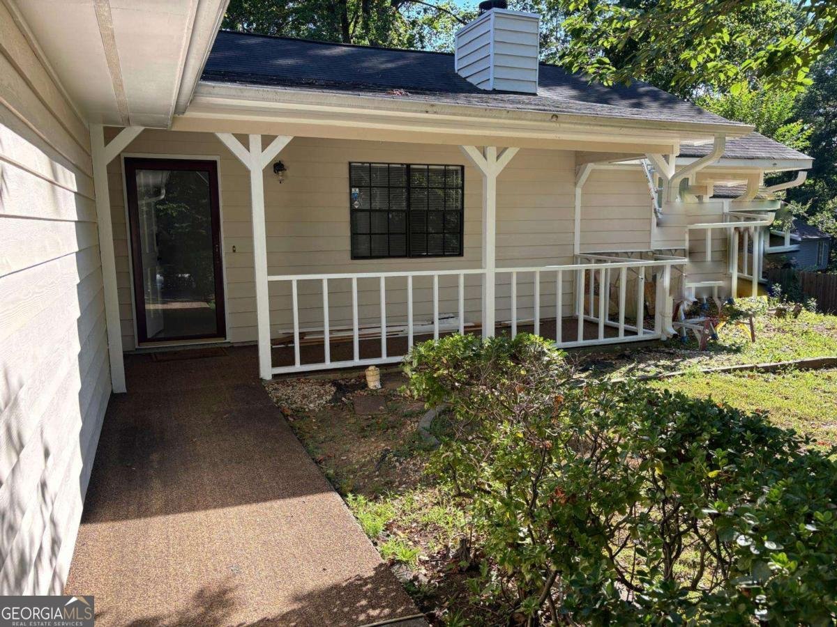 4716 Mossy Lane Lilburn - 2