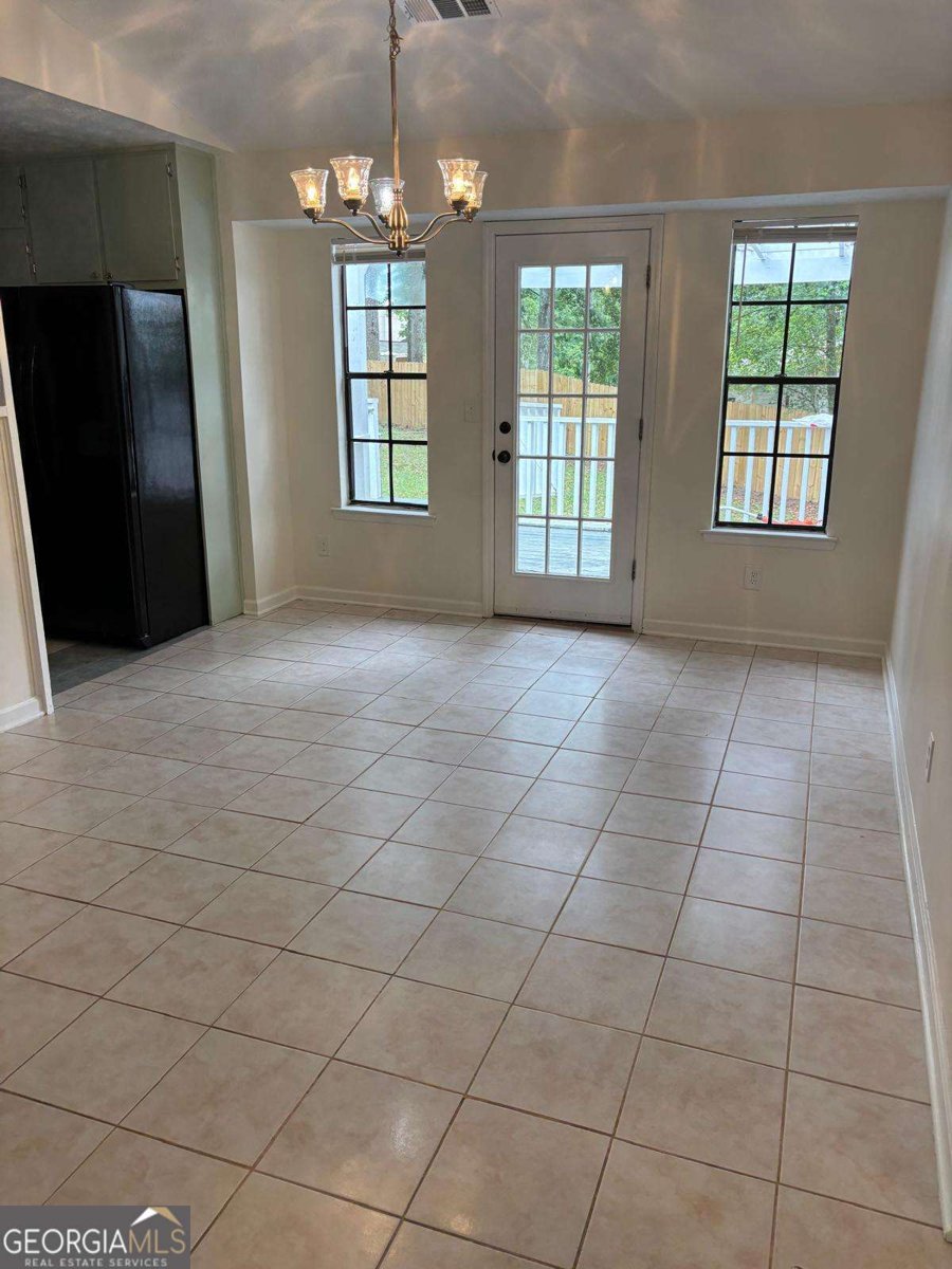 4716 Mossy Lane Lilburn - 4