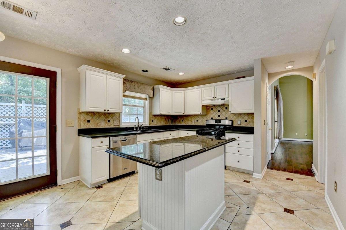 2915 White Blossom Lane Suwanee - 11