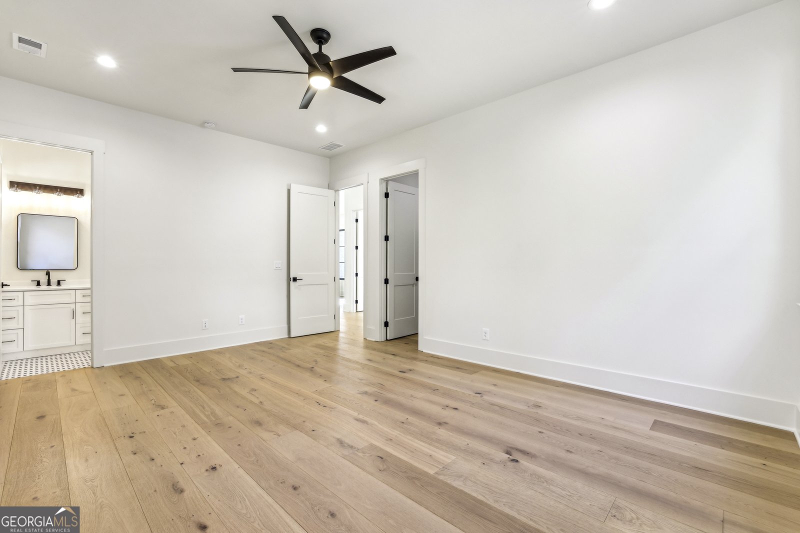 372 Karen Drive Alpharetta - 4