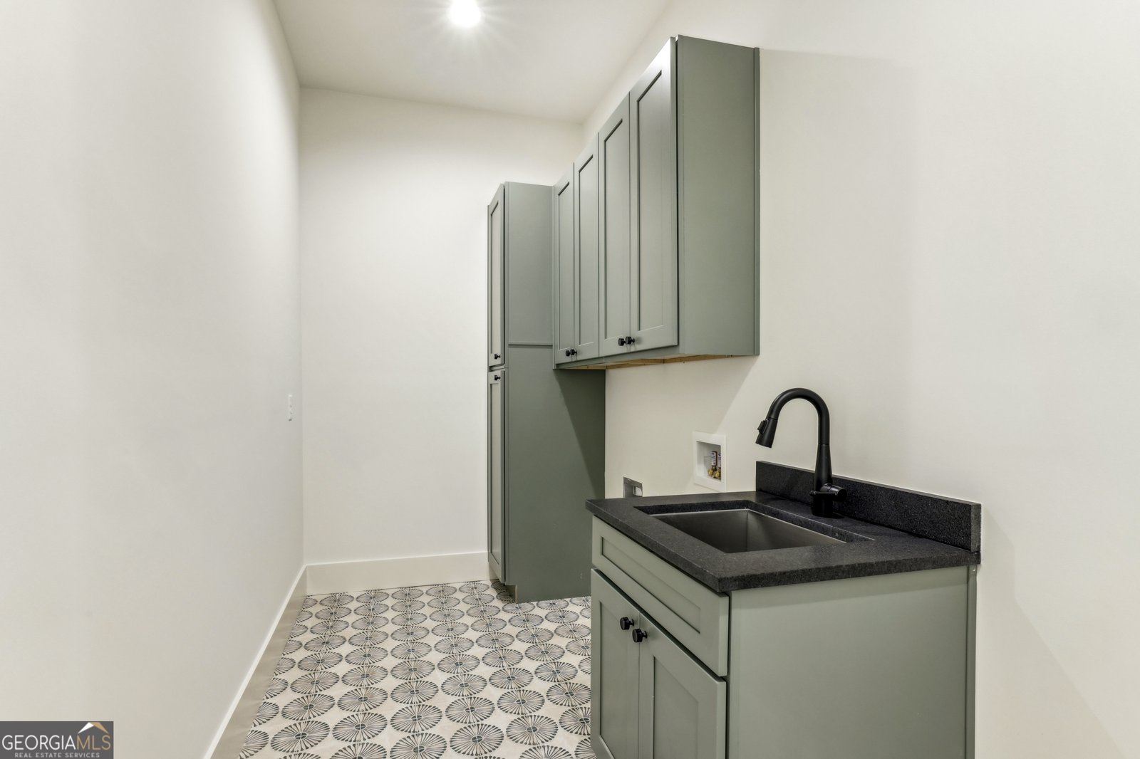 372 Karen Drive Alpharetta - 6