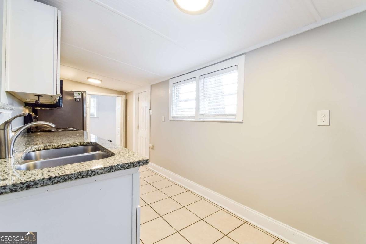 884 Custer Avenue Atlanta - 9