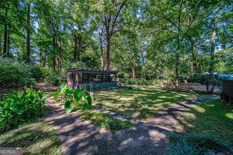 679 Pine Valley Road Mableton - 2