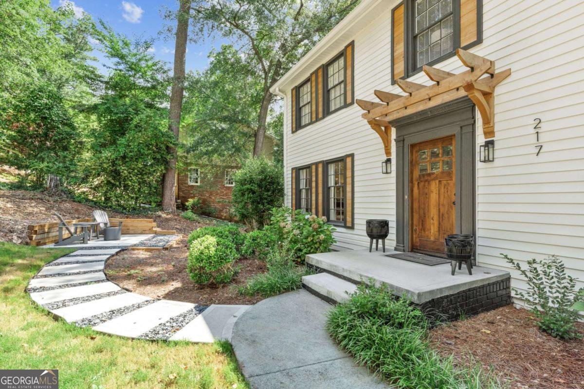 217 Skyland Drive Roswell - 1