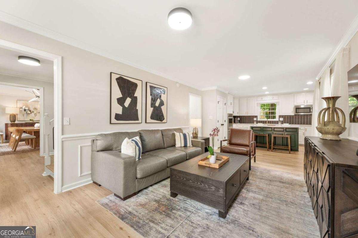 217 Skyland Drive Roswell - 11