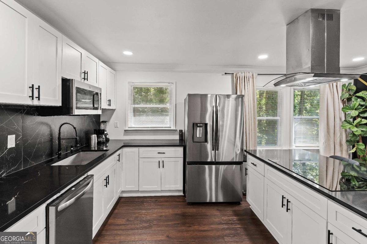 2200 Kenney Court East Point - 6