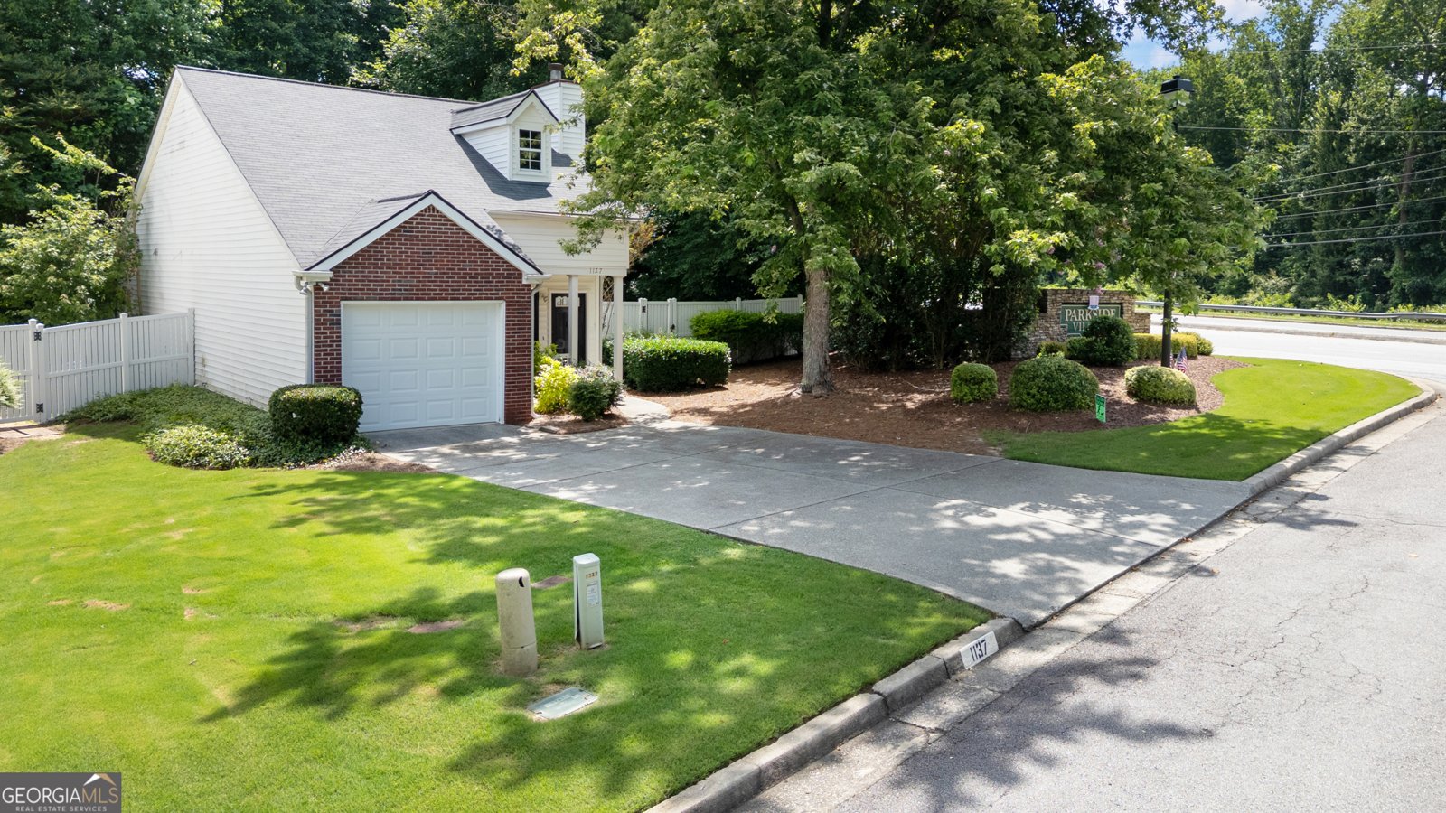 1137 Parkside Club Drive Lawrenceville - 33