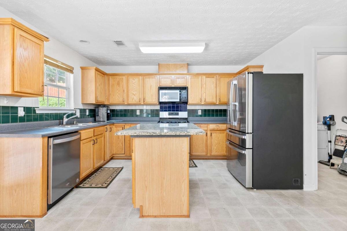 665 Roxford Lane Buford - 28