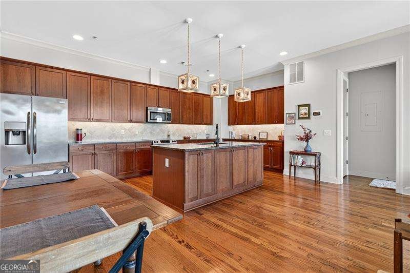 360 Chambers Street Woodstock - 12