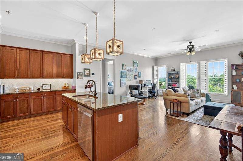 360 Chambers Street Woodstock - 6