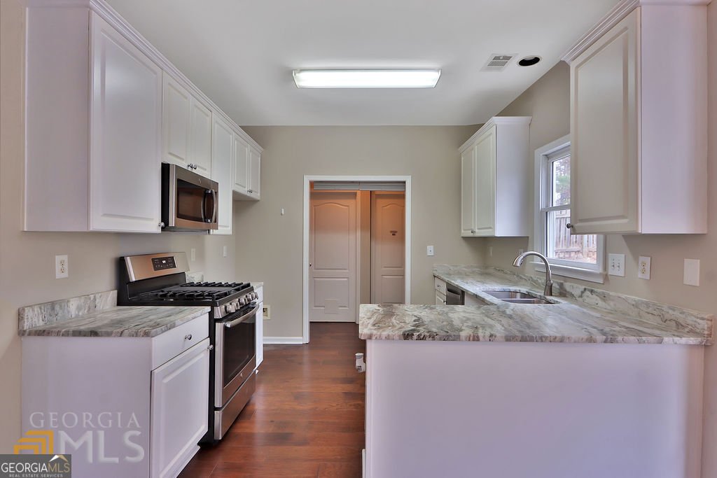 1775 Lake Heights Circle Dacula - 15