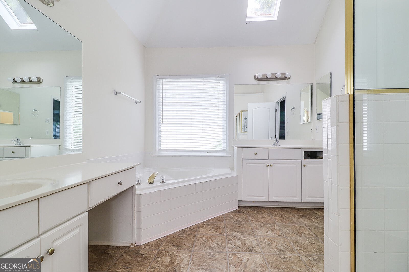 4335 Landover Way Suwanee - 54
