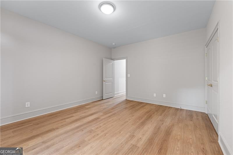 722 Lakeview Avenue Atlanta - 32
