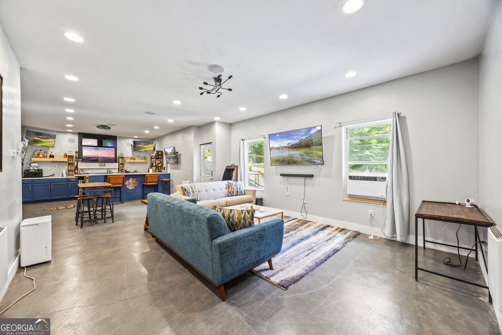 4564 White Horse Drive Braselton - 55