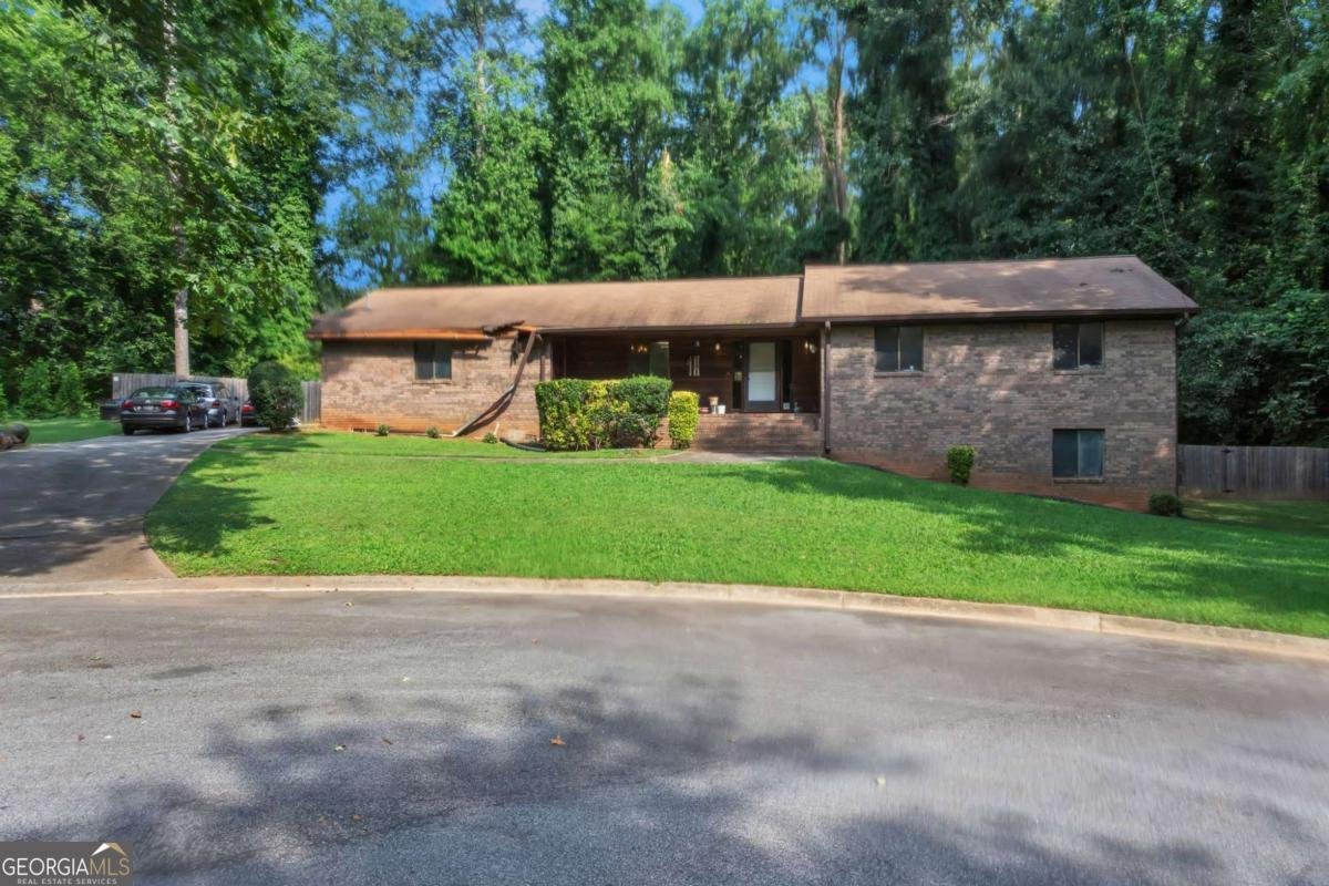 949 Marion Court Lithia Springs - 1