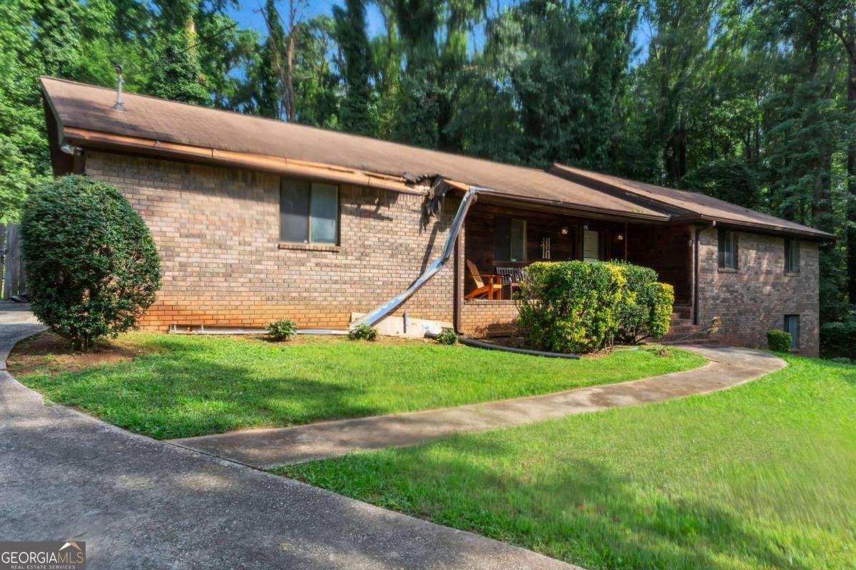 949 Marion Court Lithia Springs - 2
