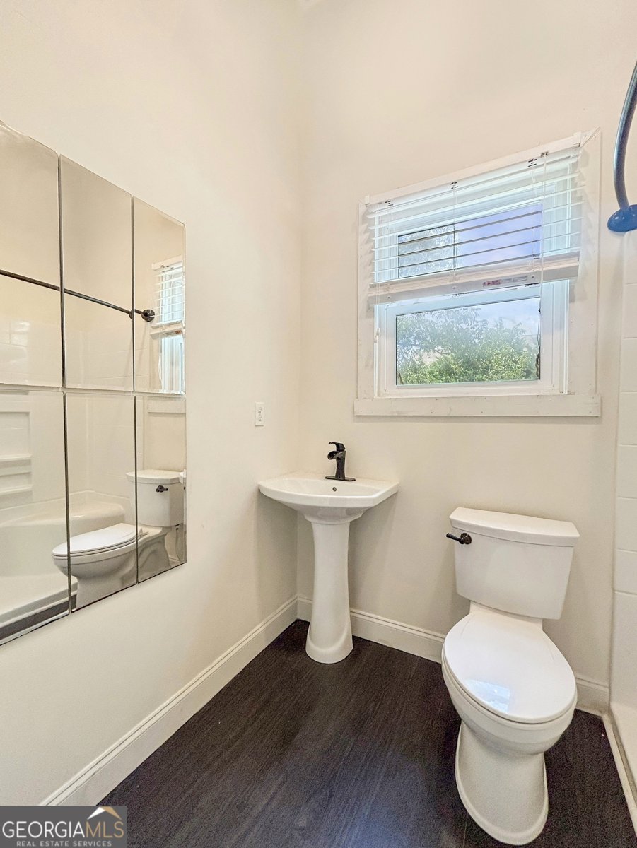 2354 Hamilton Street Hampton - 21