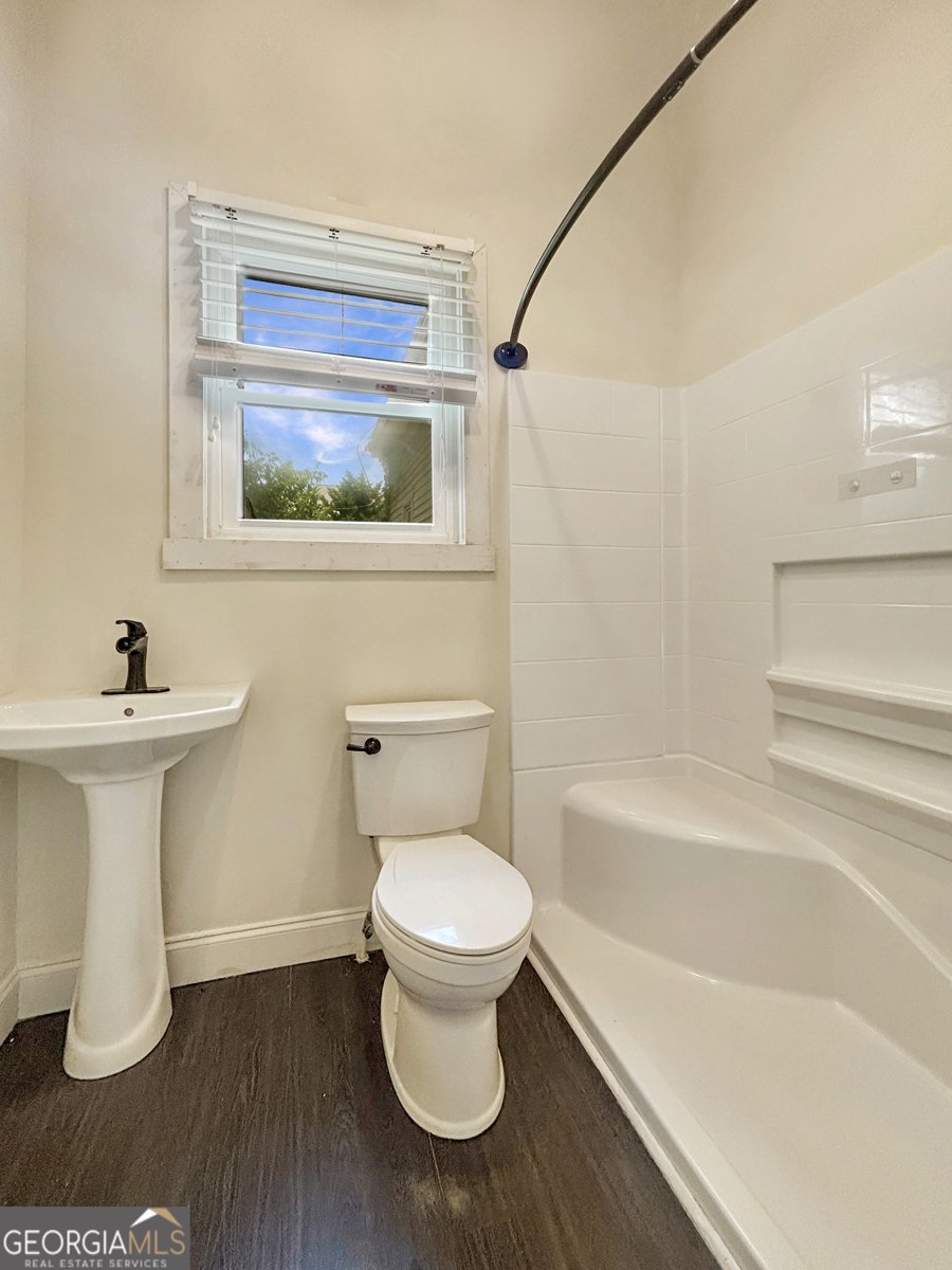 2354 Hamilton Street Hampton - 22