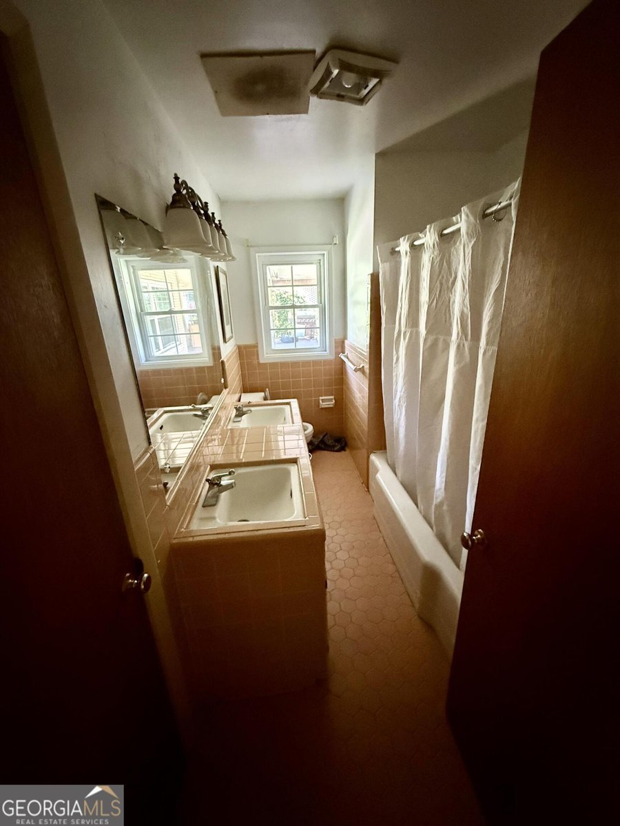 1490 Takeda Drive Gainesville - 4