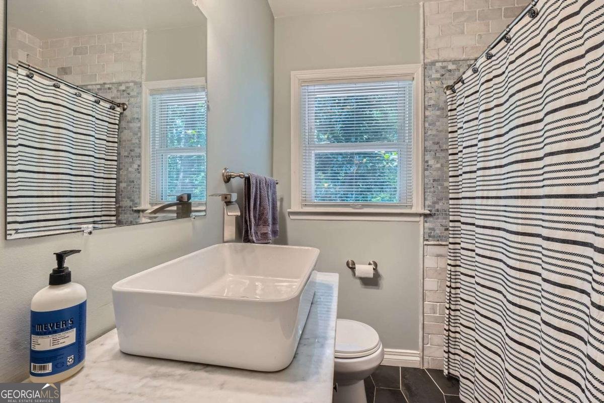 2194 Lyle Road Atlanta - 1