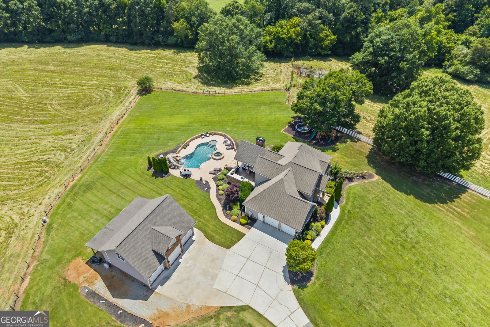 1535 Grove Level Road Maysville - 38