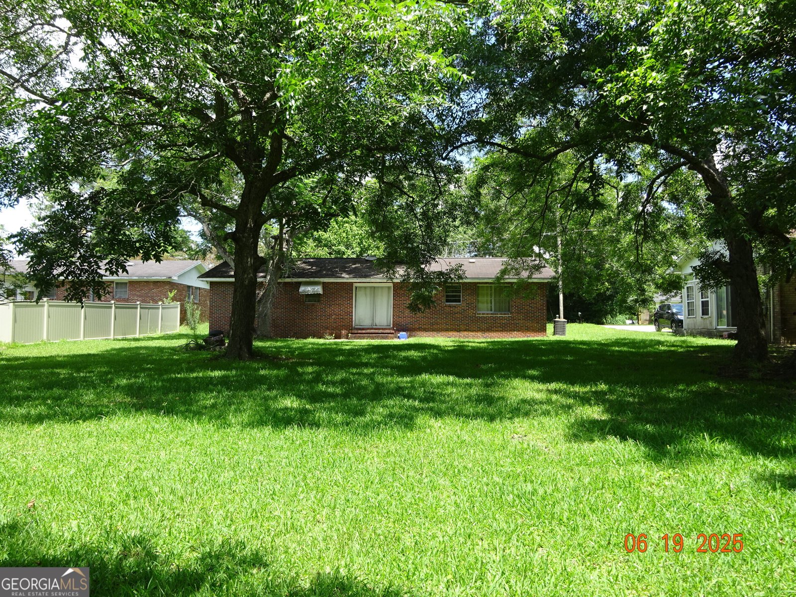 7 College Street Claxton - 11