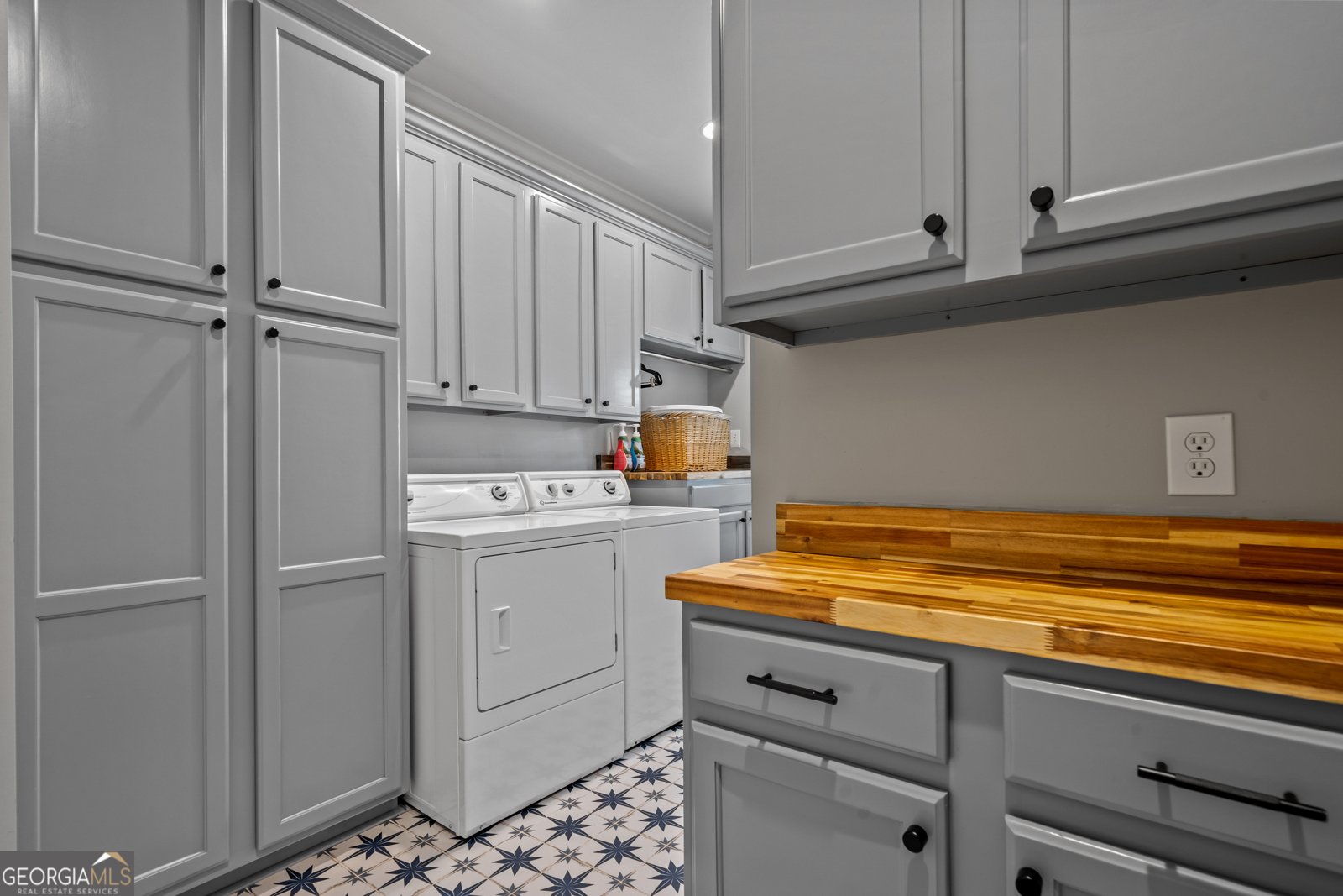 245 Lakeshore Circle Milledgeville - 31