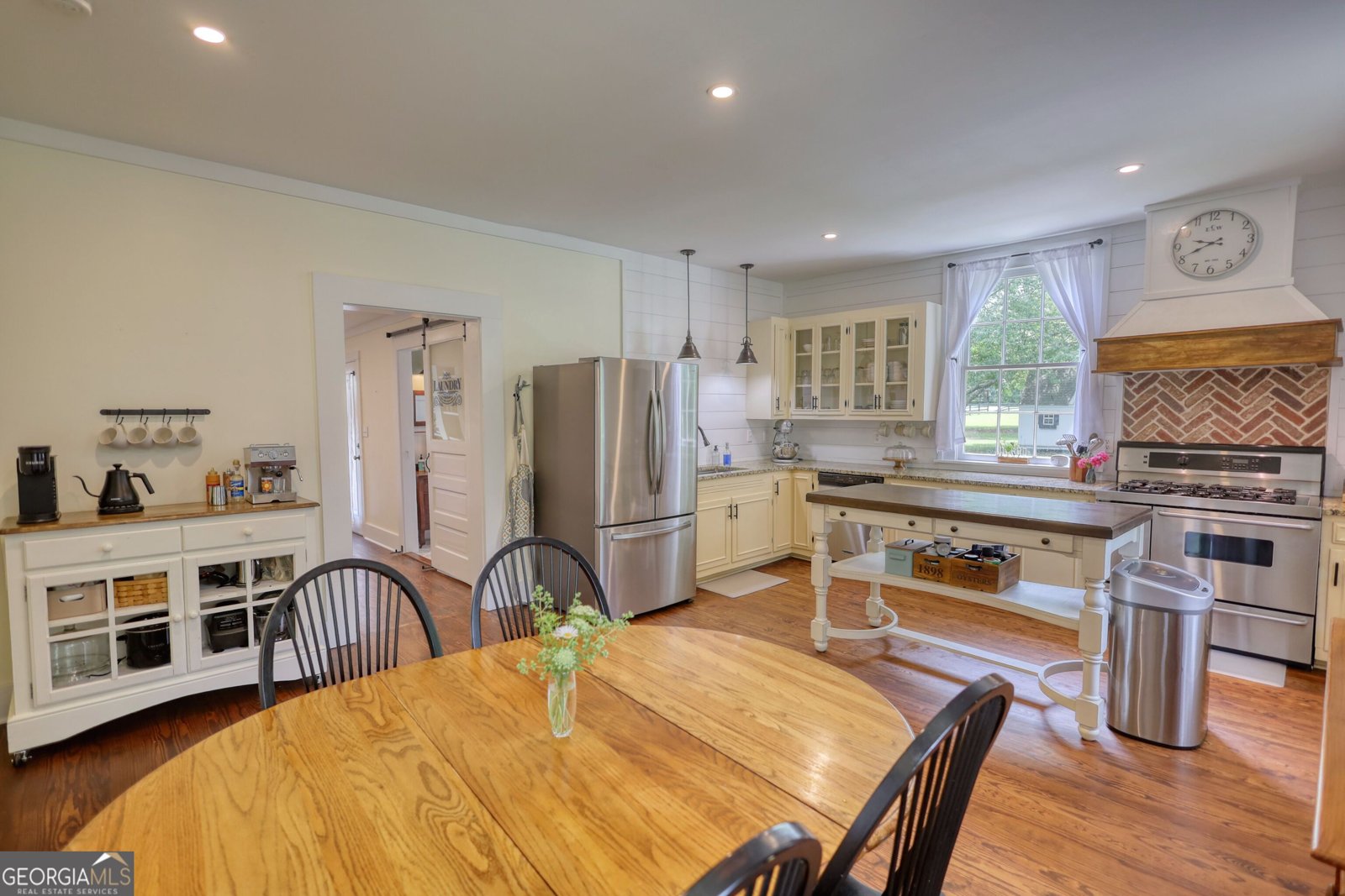 123 Nelson Street Newborn - 11