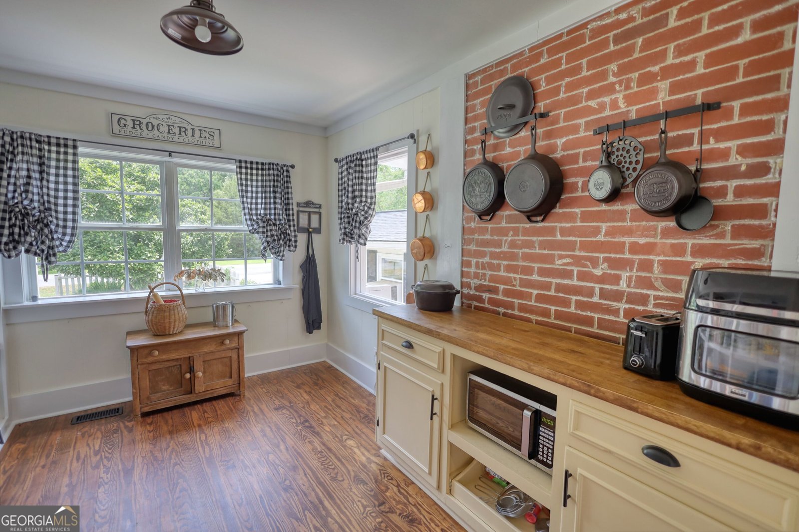 123 Nelson Street Newborn - 20