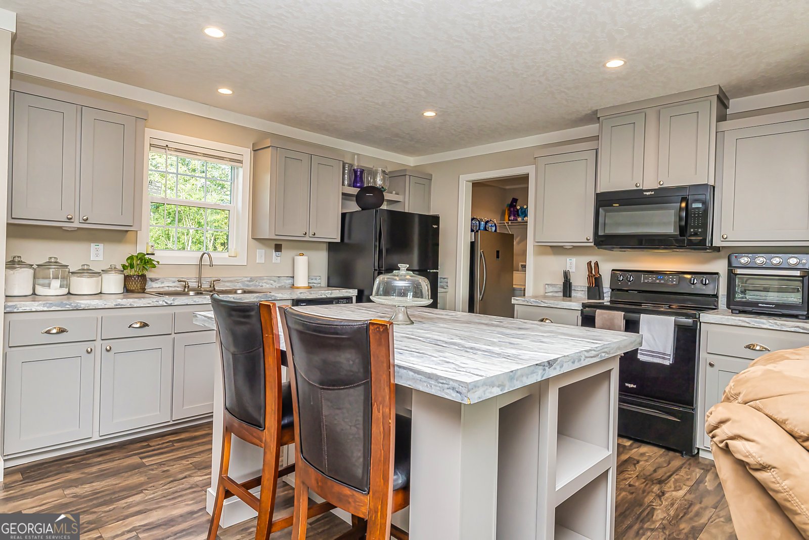 322 Chalybeate Street Manchester - 6