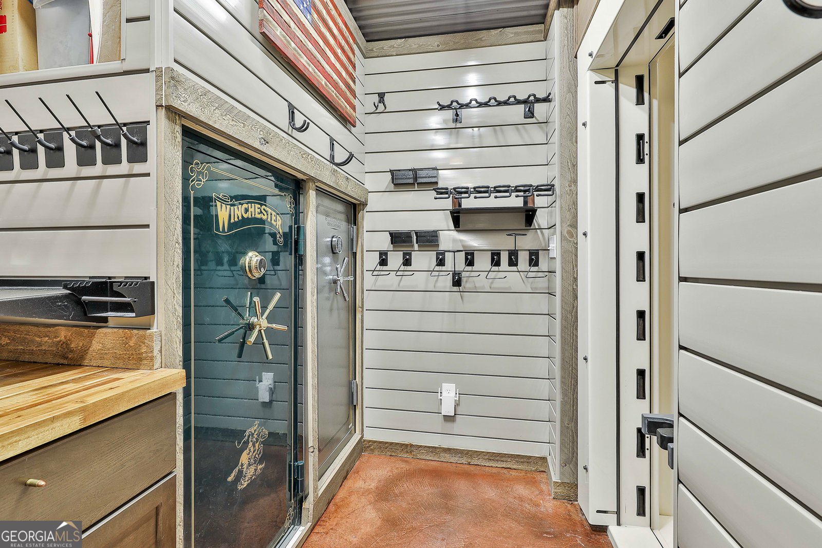150 Seals Road Dallas - 48