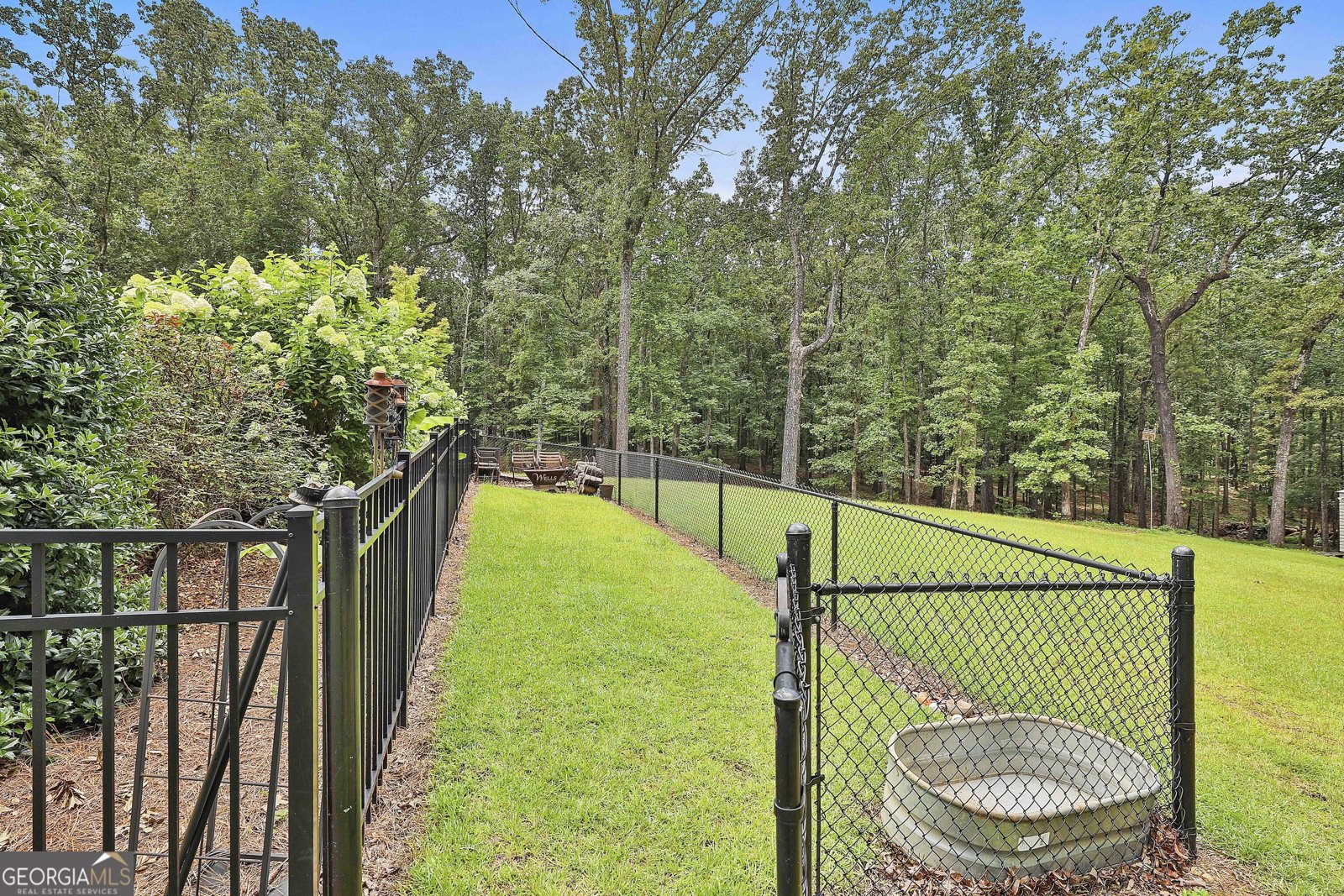 150 Seals Road Dallas - 77
