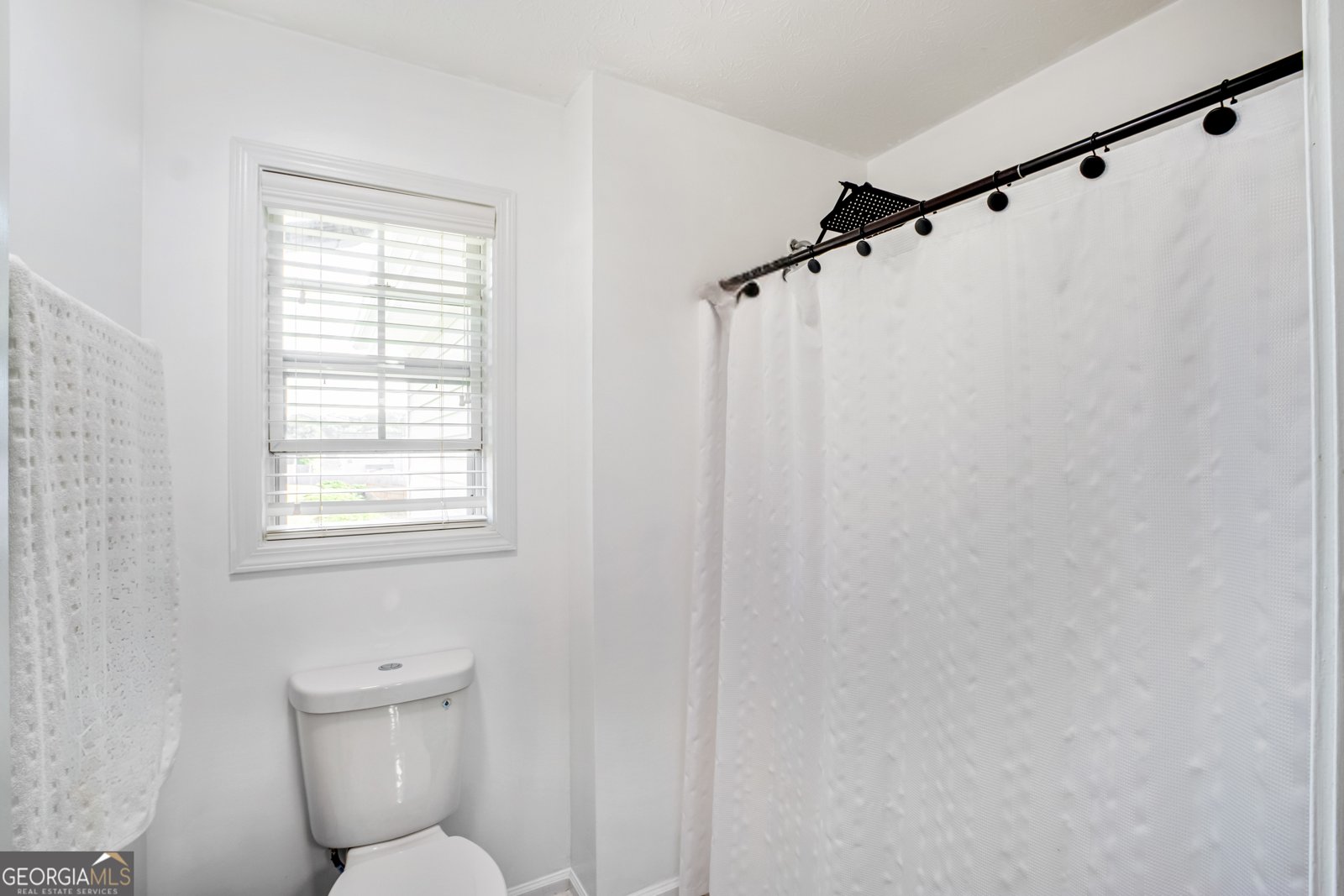 3266 Bridle Brook Drive Auburn - 8